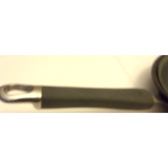 Pampered Chef 8.5" Frying Pan + Lid 00014-t Titanium Reinforced Non-Stick - Picture 2 of 9